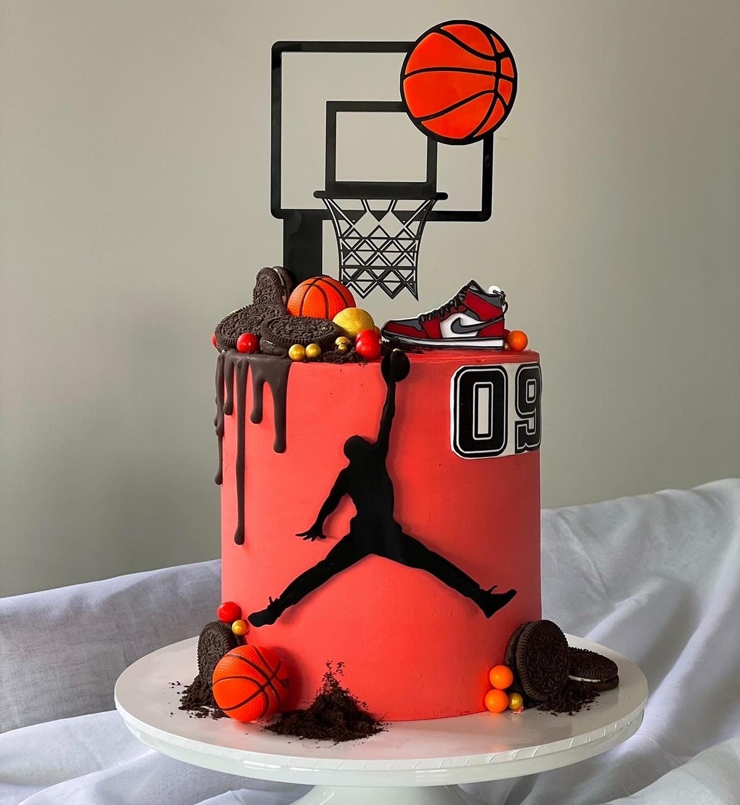 Jordan caketopper set